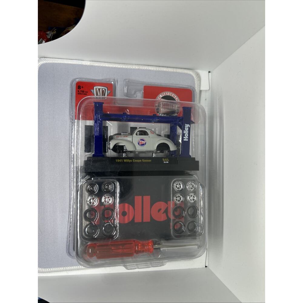 M2 MACHINES MODEL KIT REL45 GT 1941 WILLYS COUPE GASSER